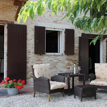 Casa Sorgente 4* San Costanzo